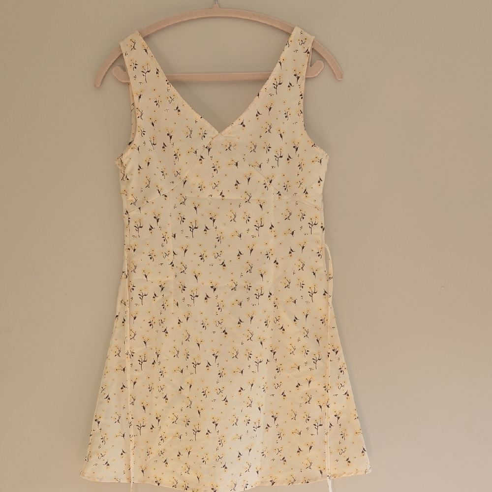 SHEIN Cream Floral Mini Dress